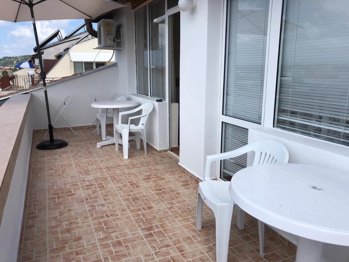 Borko Guest House Primorsko Exterior photo