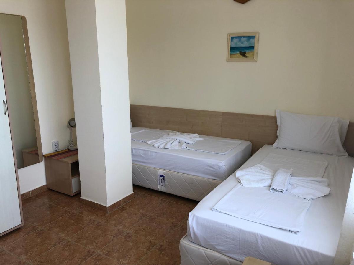 Borko Guest House Primorsko Exterior photo