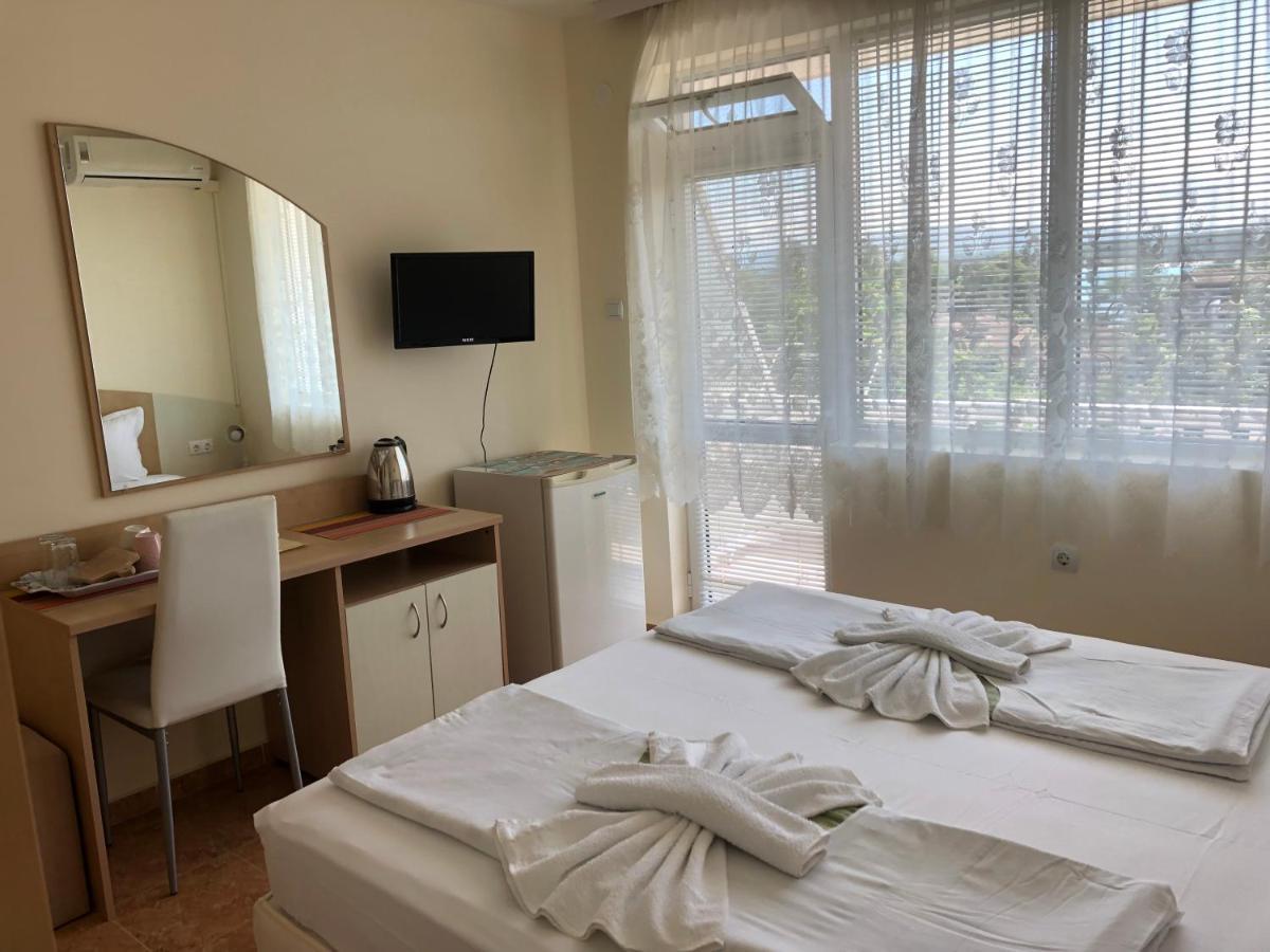 Borko Guest House Primorsko Exterior photo