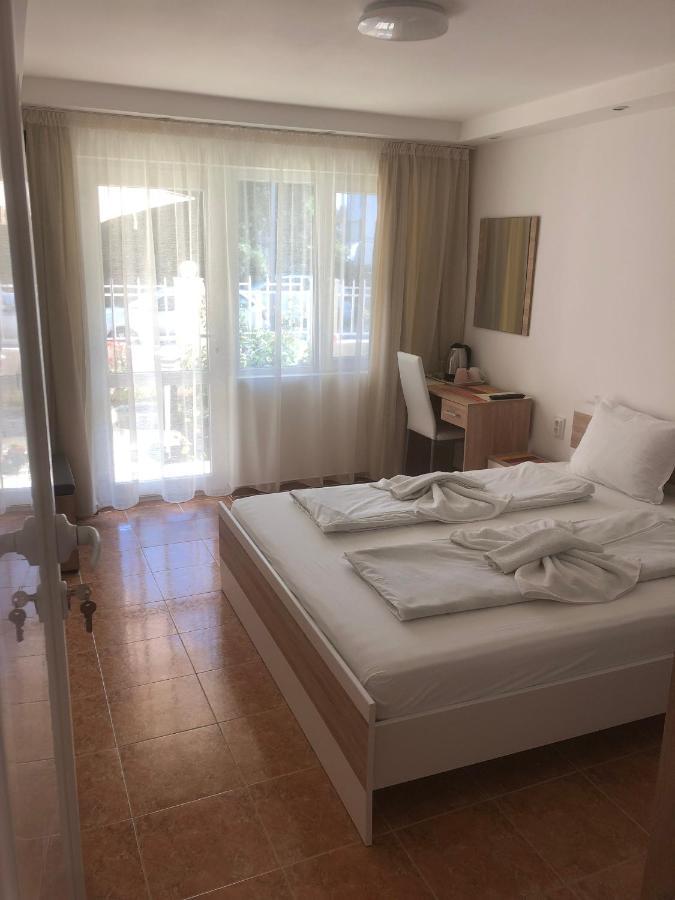 Borko Guest House Primorsko Exterior photo